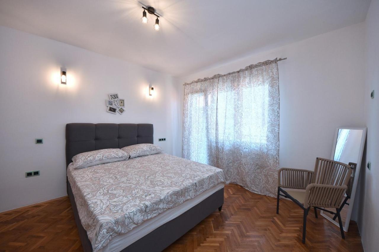 Family Apartment Sara Zadar Exterior photo